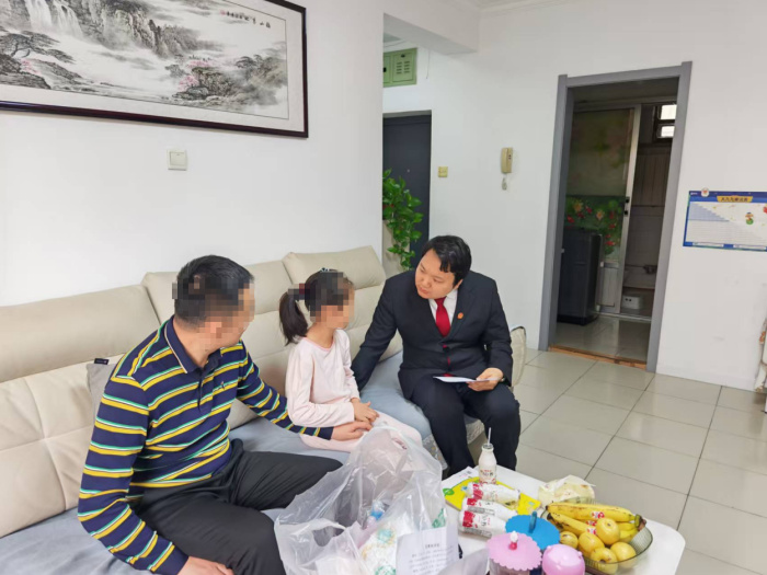 �����챨�����ž�����ʵ����Ů�������ܡ�ĸ��̽�� �����·�Ժ����ƾ� ���..